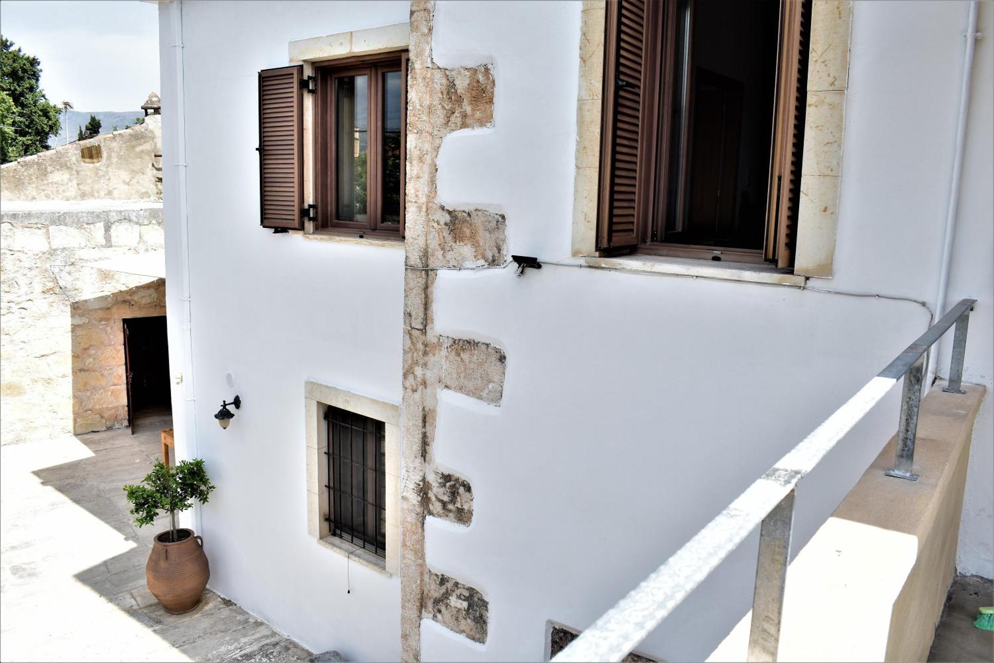 Madaro Traditional House *